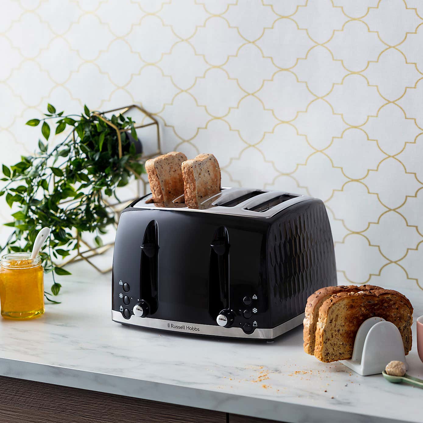 Russell Hobbs Honeycomb 4 Slice Toaster Black