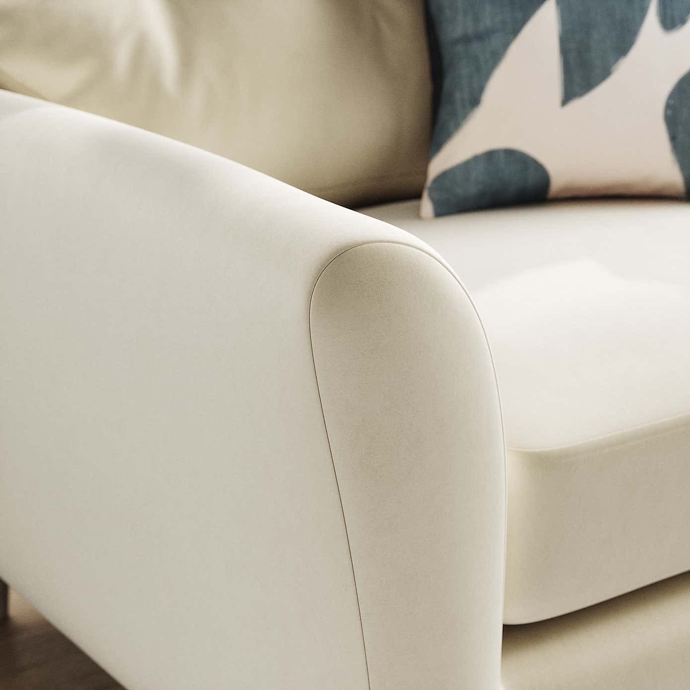 Sven Opulent Velvet Snuggle Chair