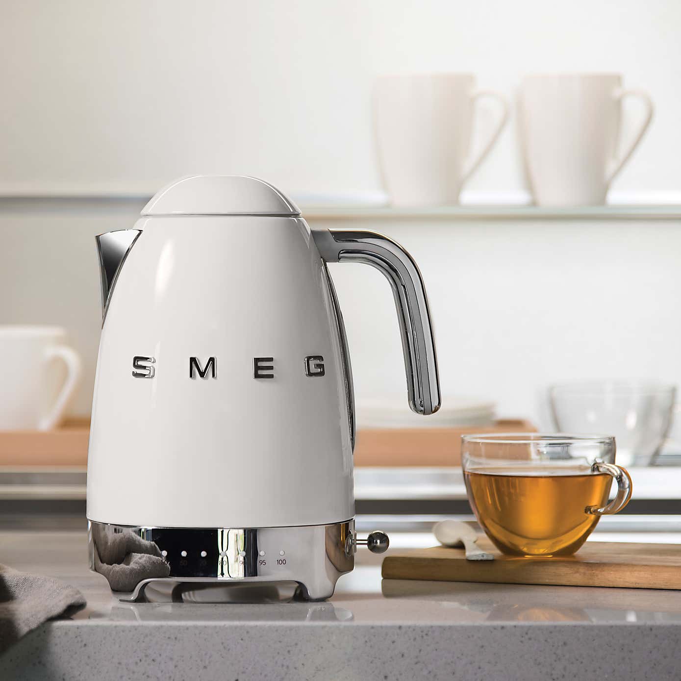 SMEG White 3KW Jug Kettle