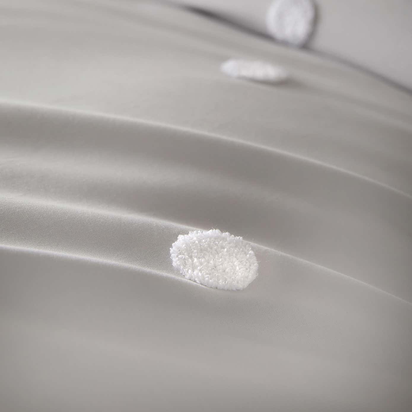 Appletree Dot 100% Cotton Duvet Cover and Pillowcase Set