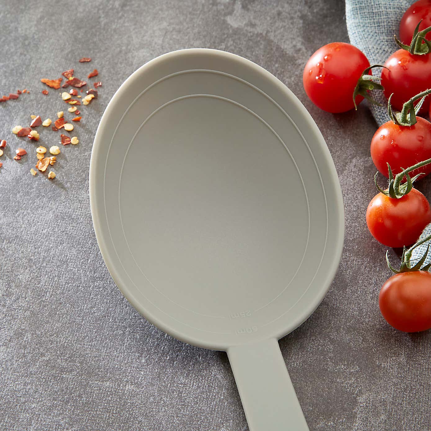 Handy Kitchen Spoon with Internal Measuring