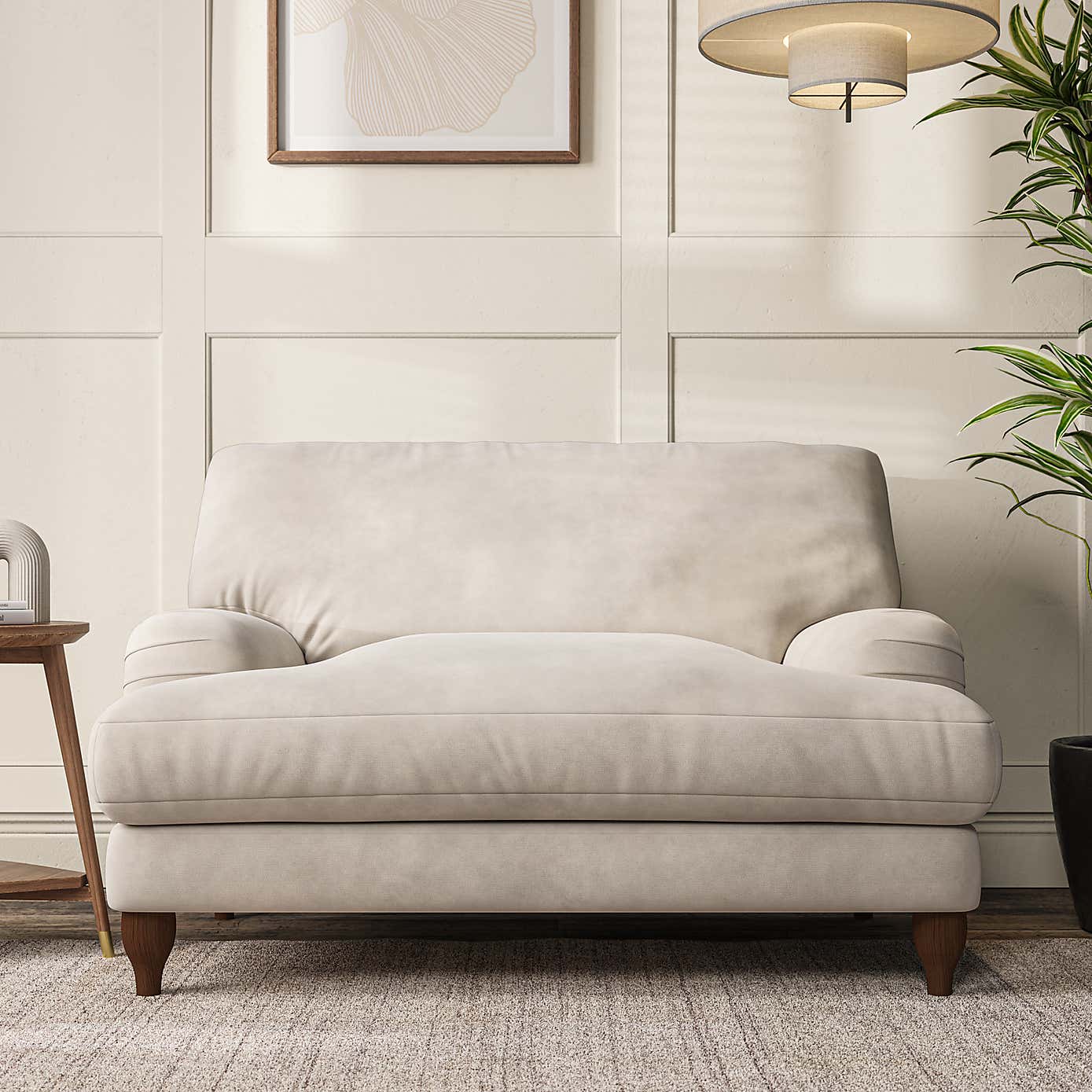 Darwin Snuggle Chair