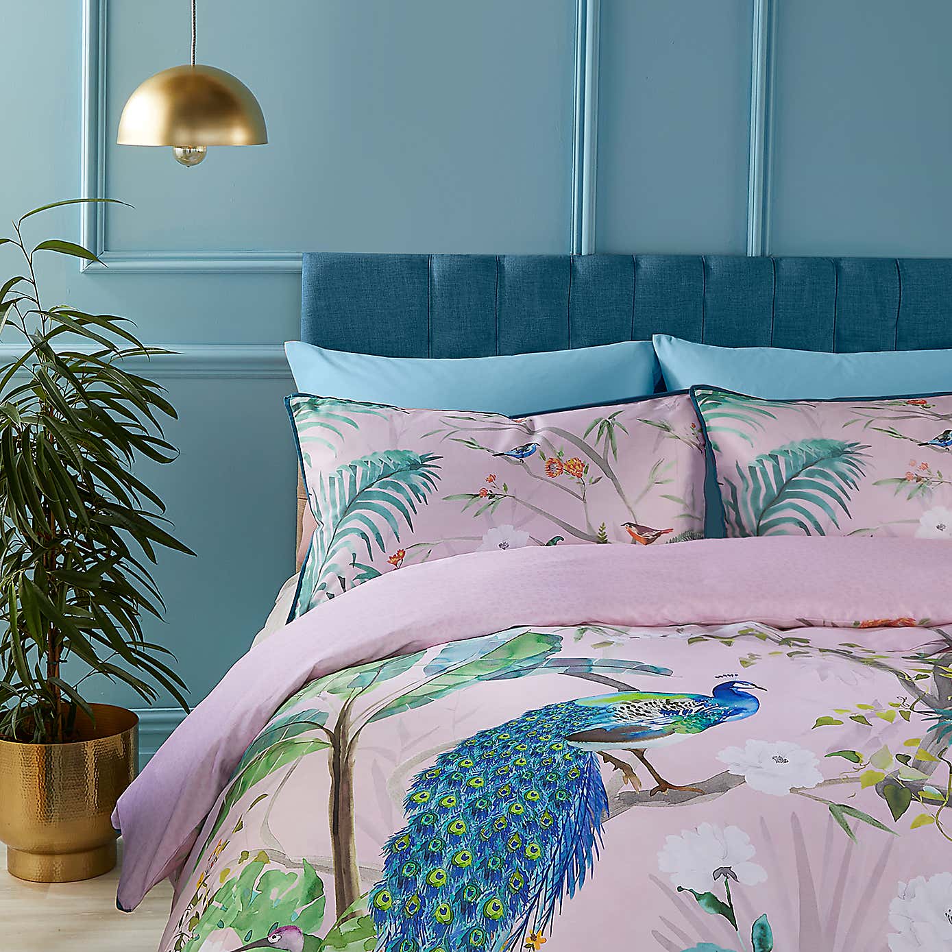 Soiree Peacock Jungle 500 Thread Count Cotton Duvet Cover and Pillowcase Set