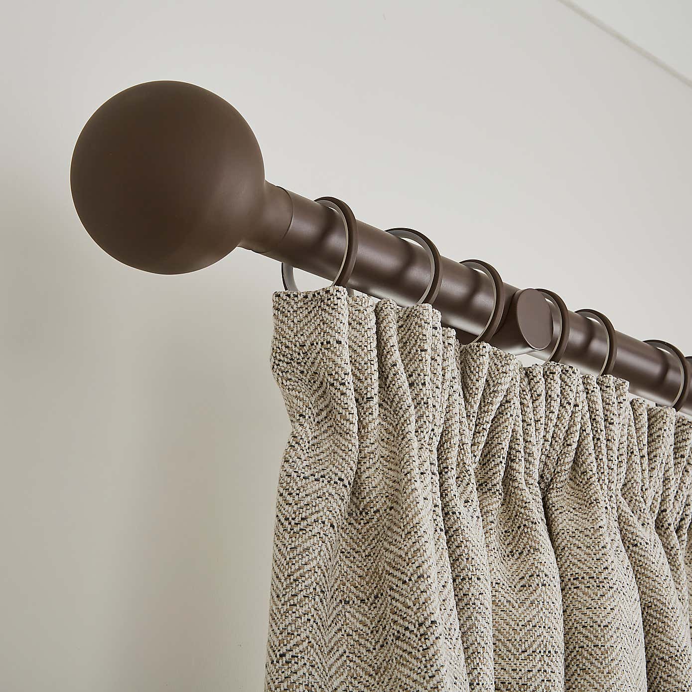 Contemporary Ball Fixed Metal Curtain Pole with Rings