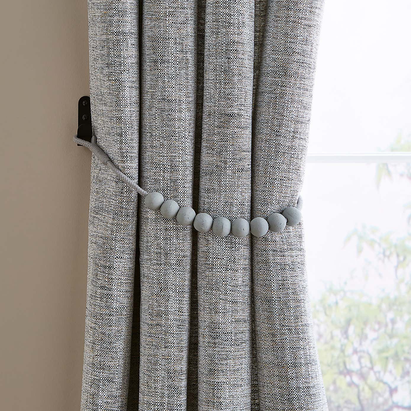 Half Wooden Beads Tieback