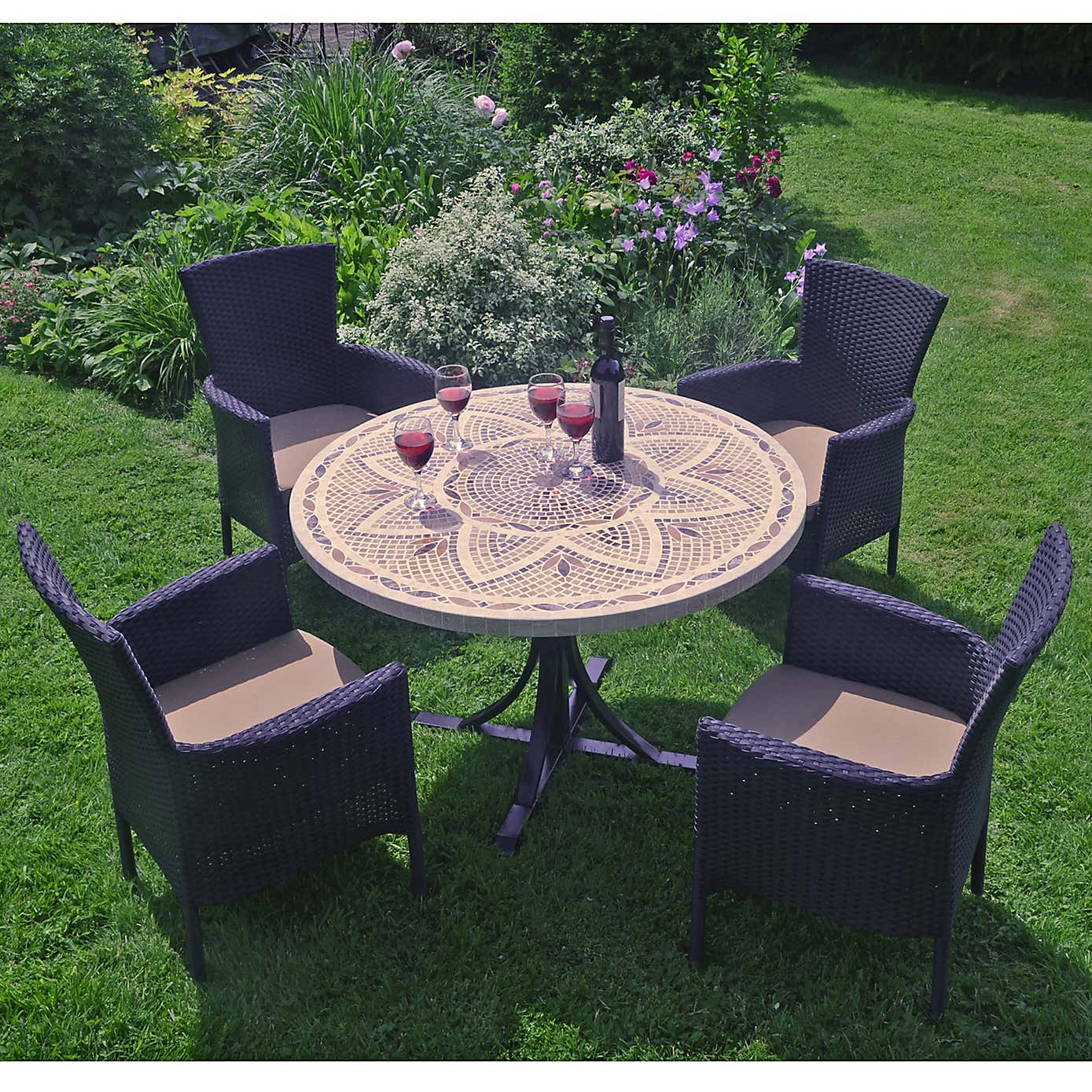 Byron Manor Montpellier Stockholm Black 4 Seat Dining Set