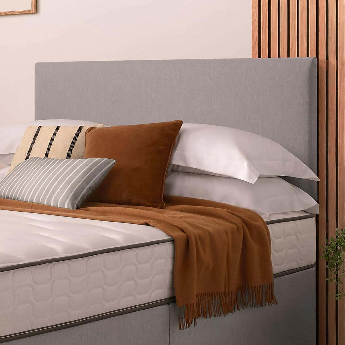 Silentnight 2 Drawer Divan Bed With Fabric Paris Headboard
