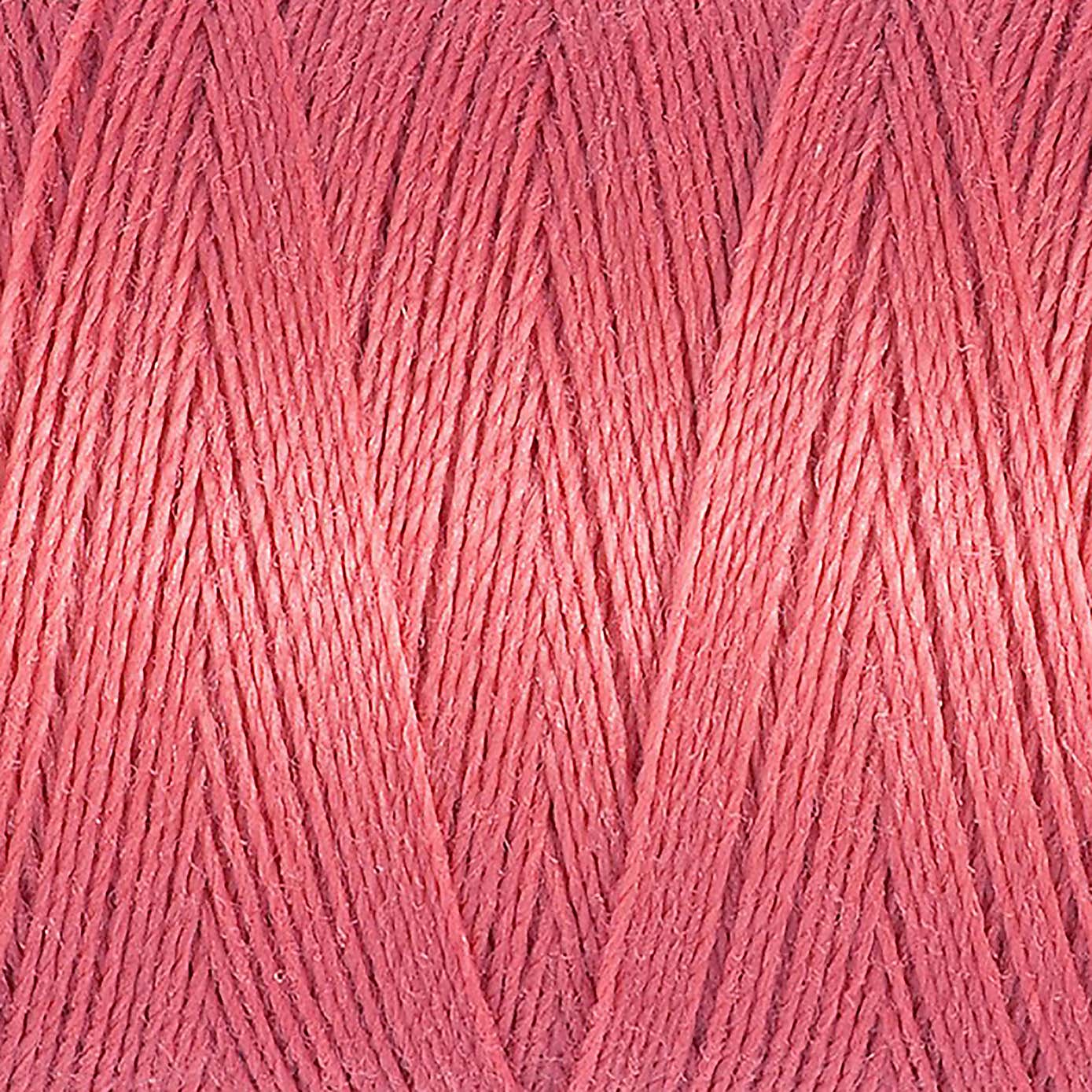 Gutermann Sew All Thread 100m Light Red (926)