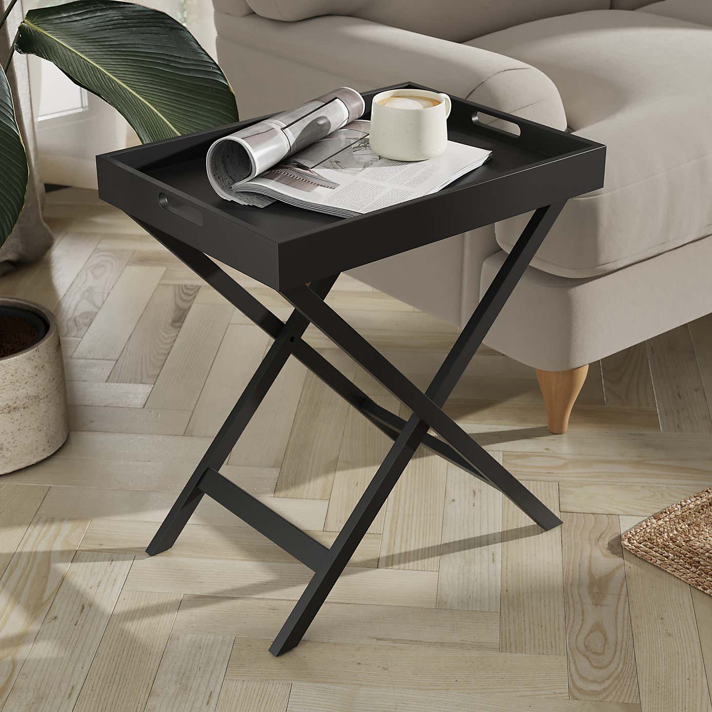 Flossie Tray Table