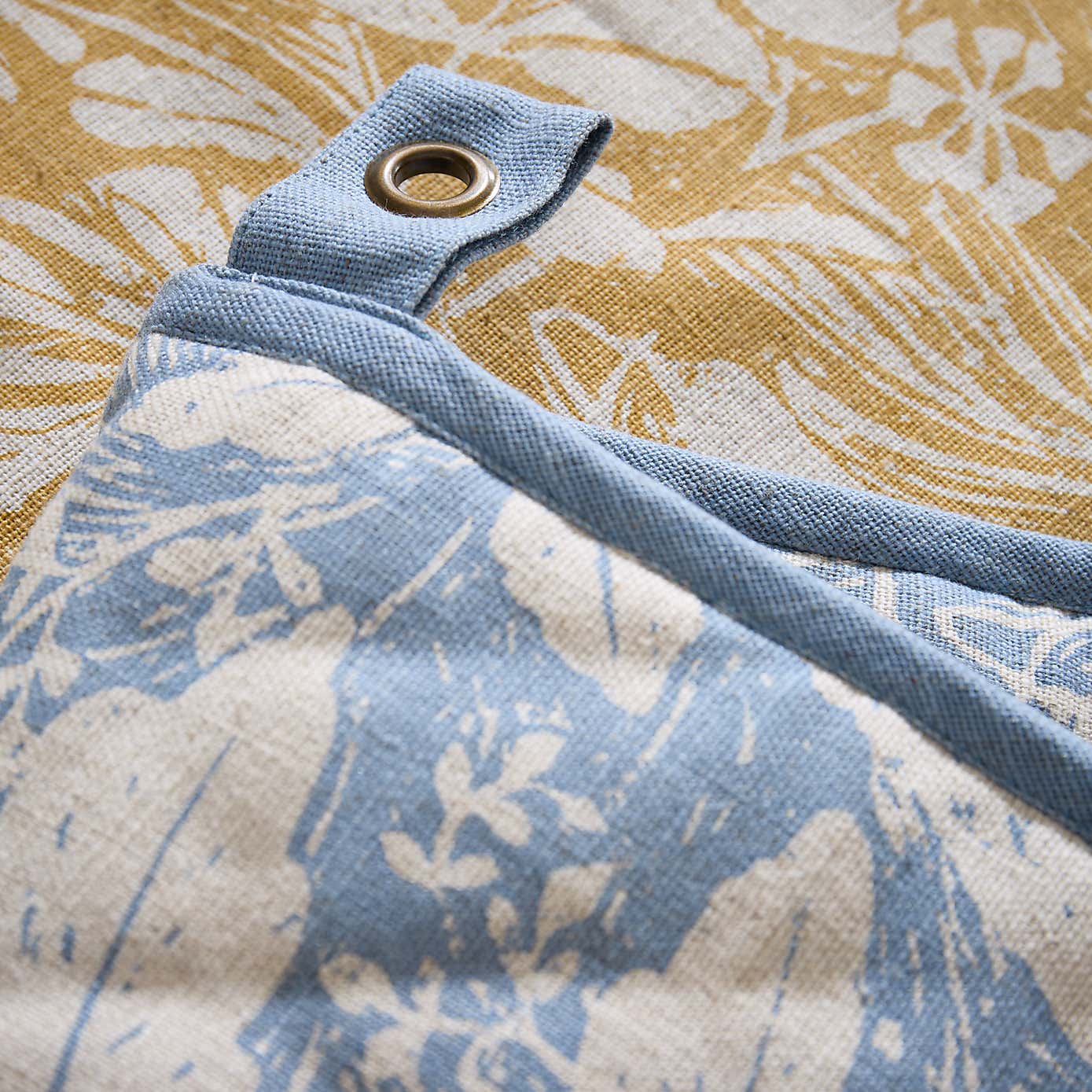 NHM Meadow Starling Double Oven Glove