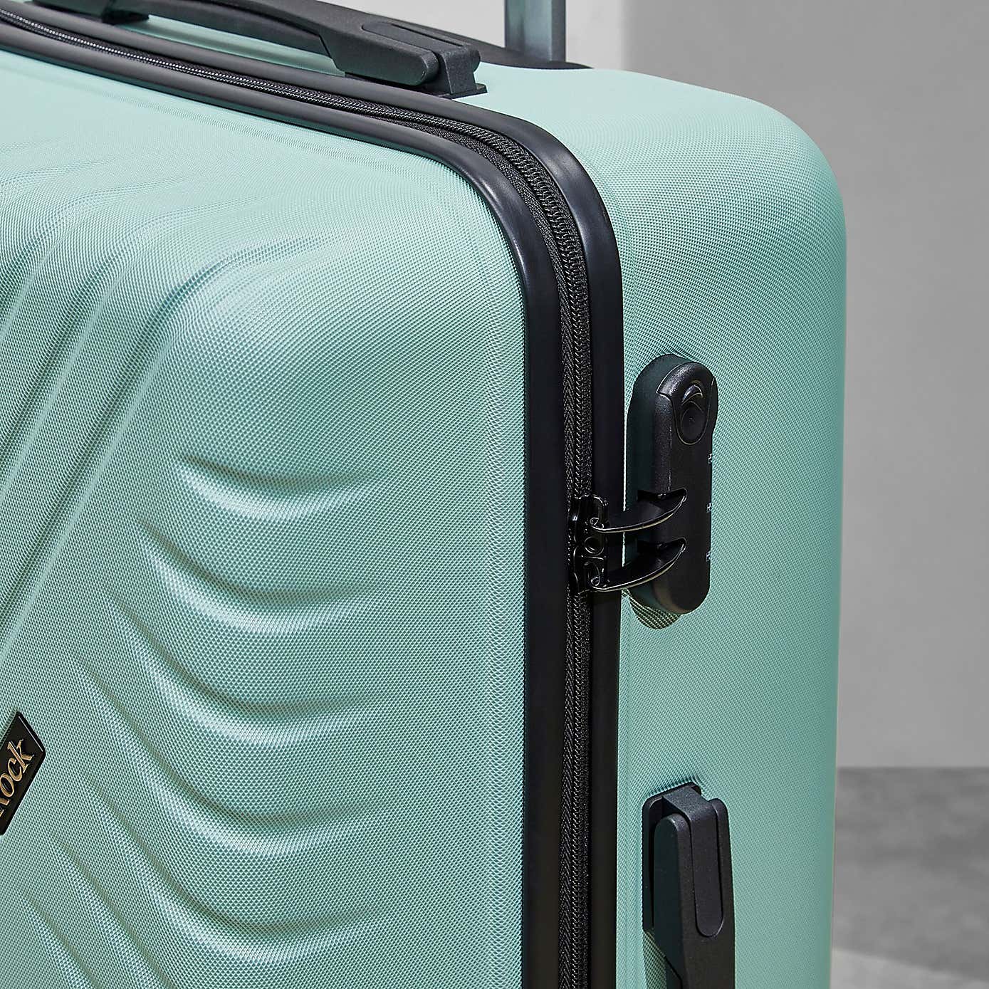 Rock Luggage Santiago Set of 3 Suitcases