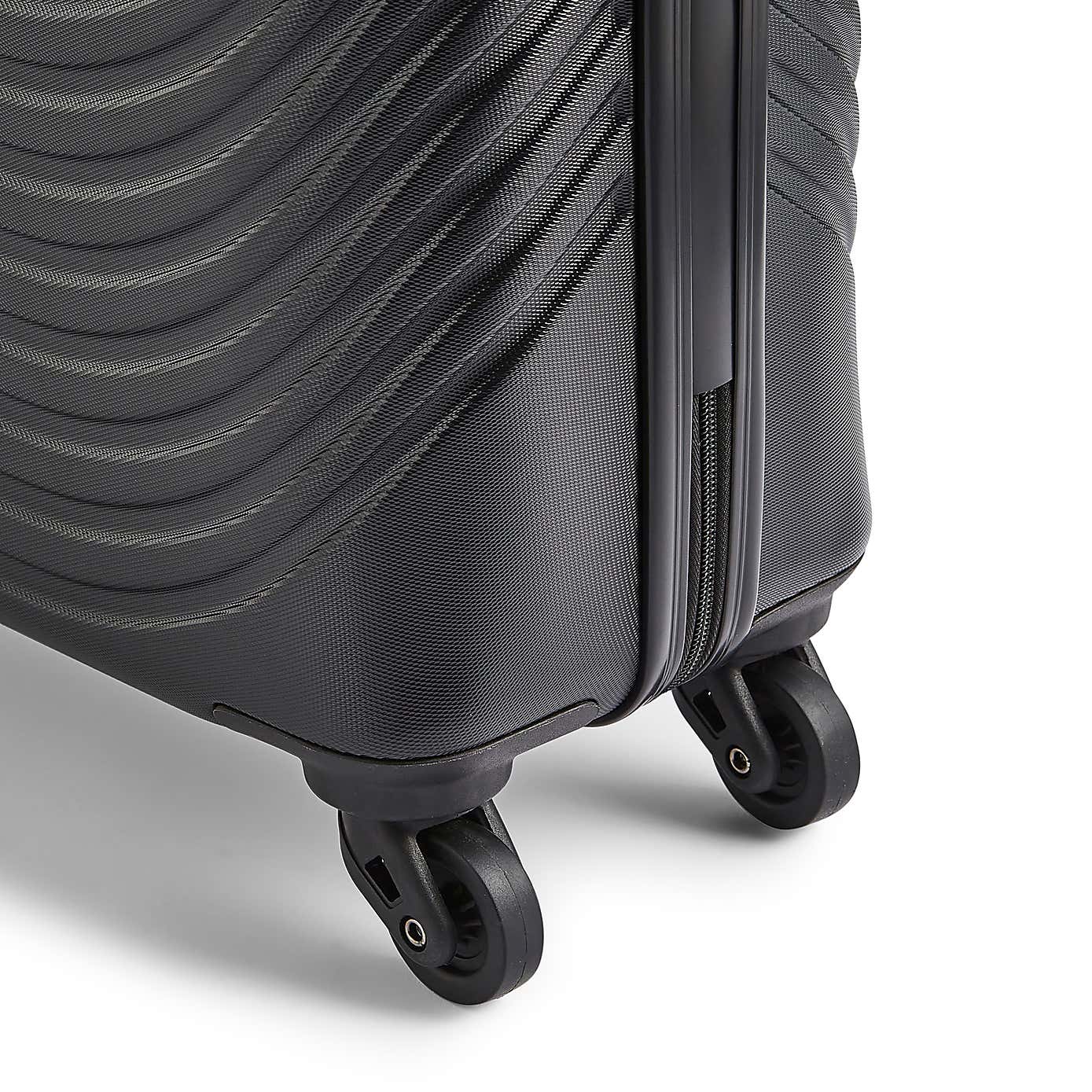 Elements Hard Shell Suitcase