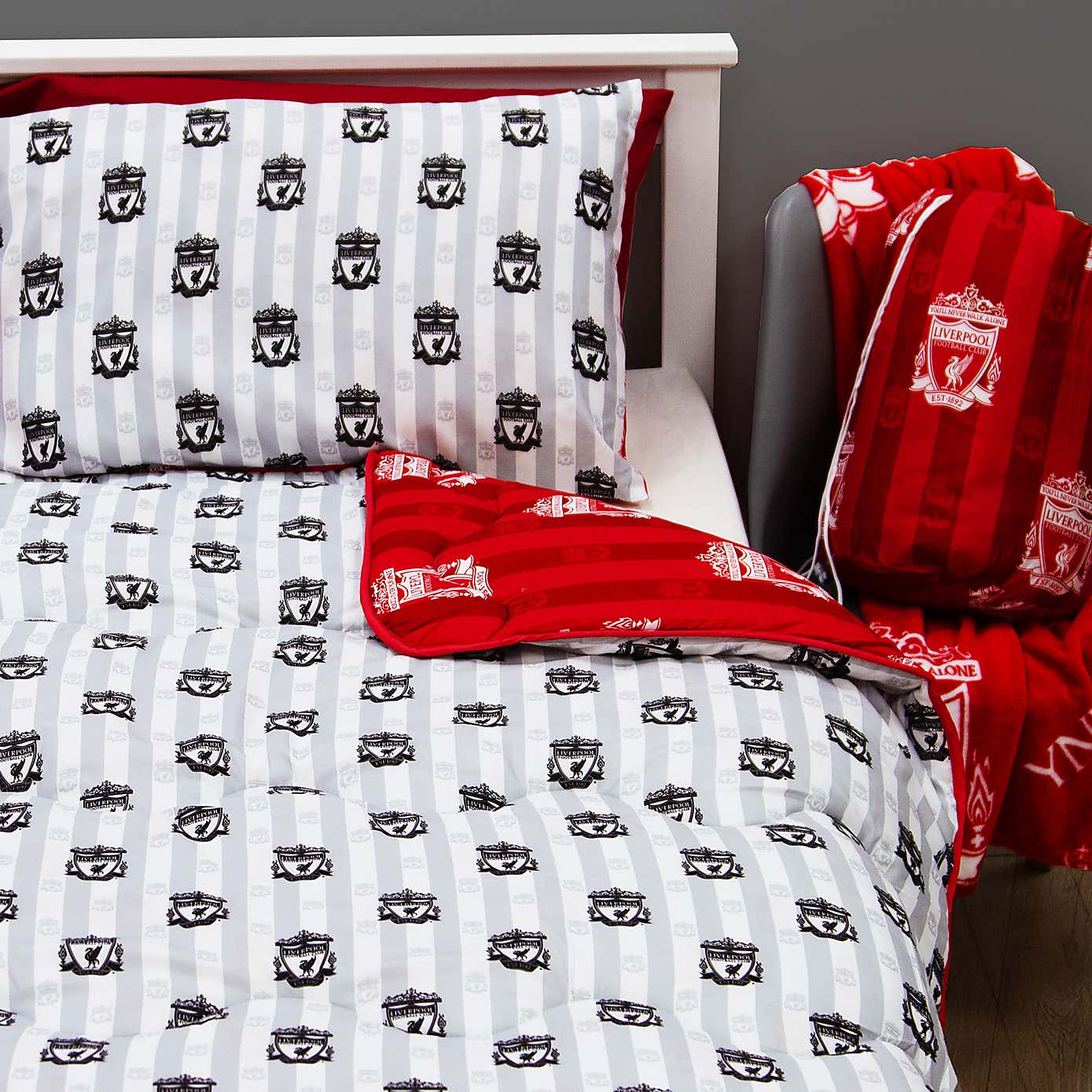 Liverpool Stripe 10.5 Tog Single Coverless Duvet and Pillowcase Set