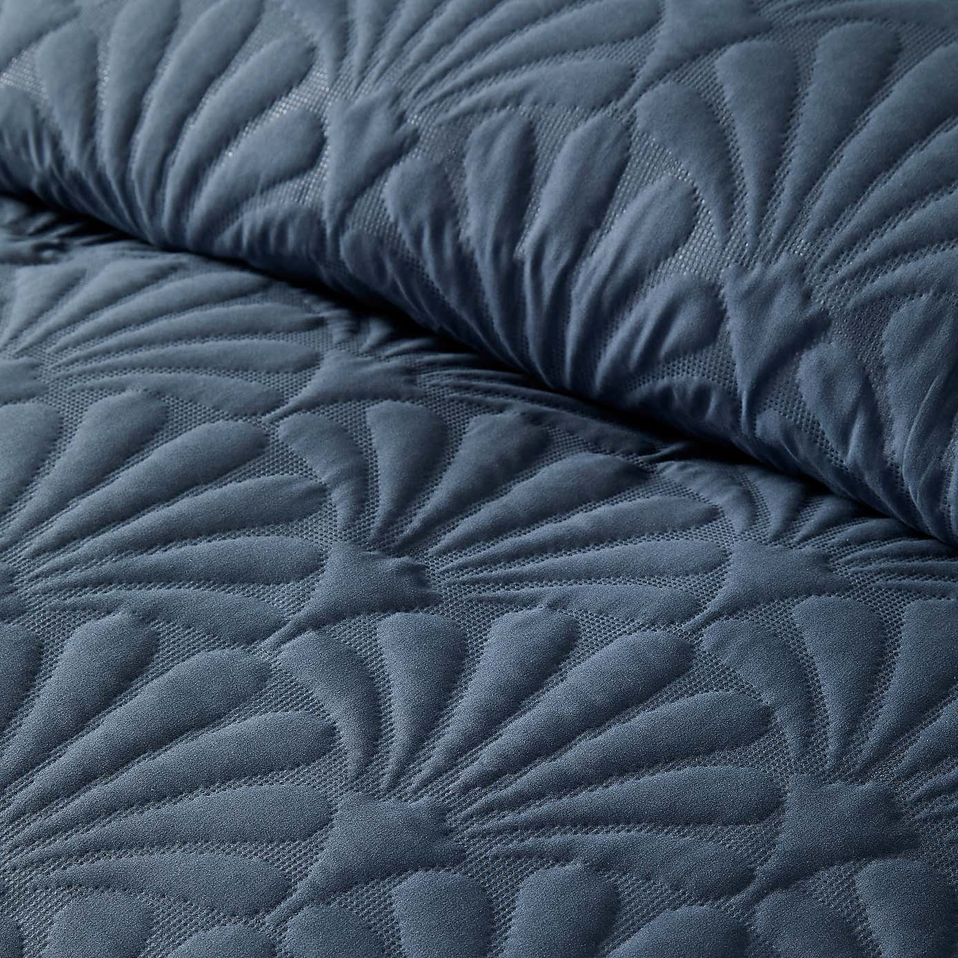 Cavali Duvet Cover and Pillowcase Set