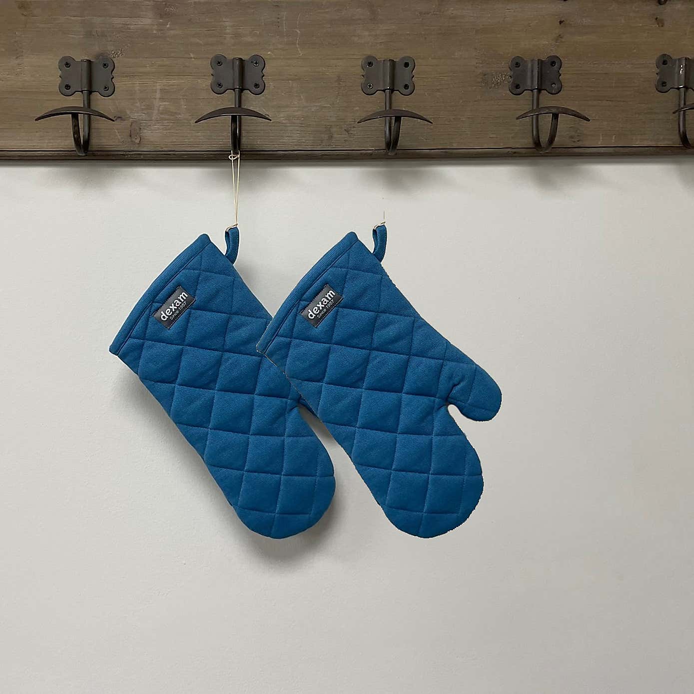 Dexam Set of 2 Love Colour Single Oven Gloves