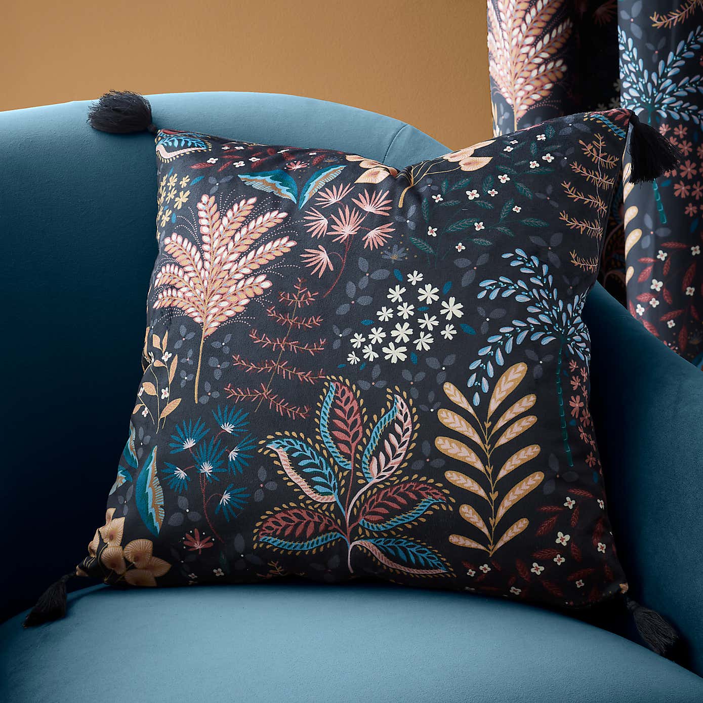 Catherine Lansfield Exotic Leaves Square Cushion