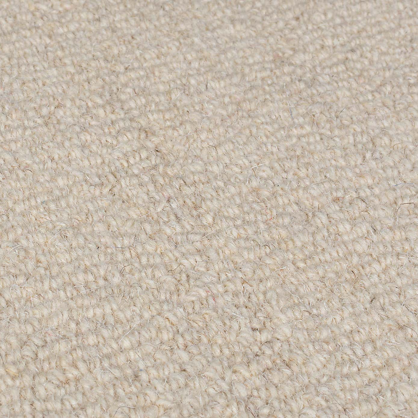 Bonnie Scallop Natural Border Wool Rug