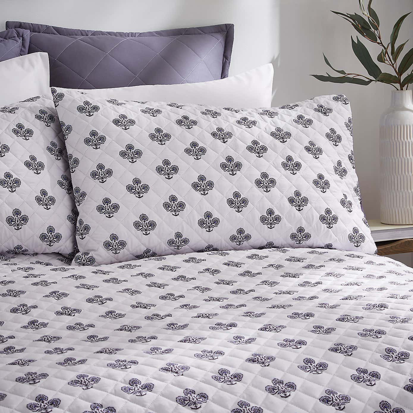 Ashwin Floral Blockprint Duvet Cover and Pillowcase Set