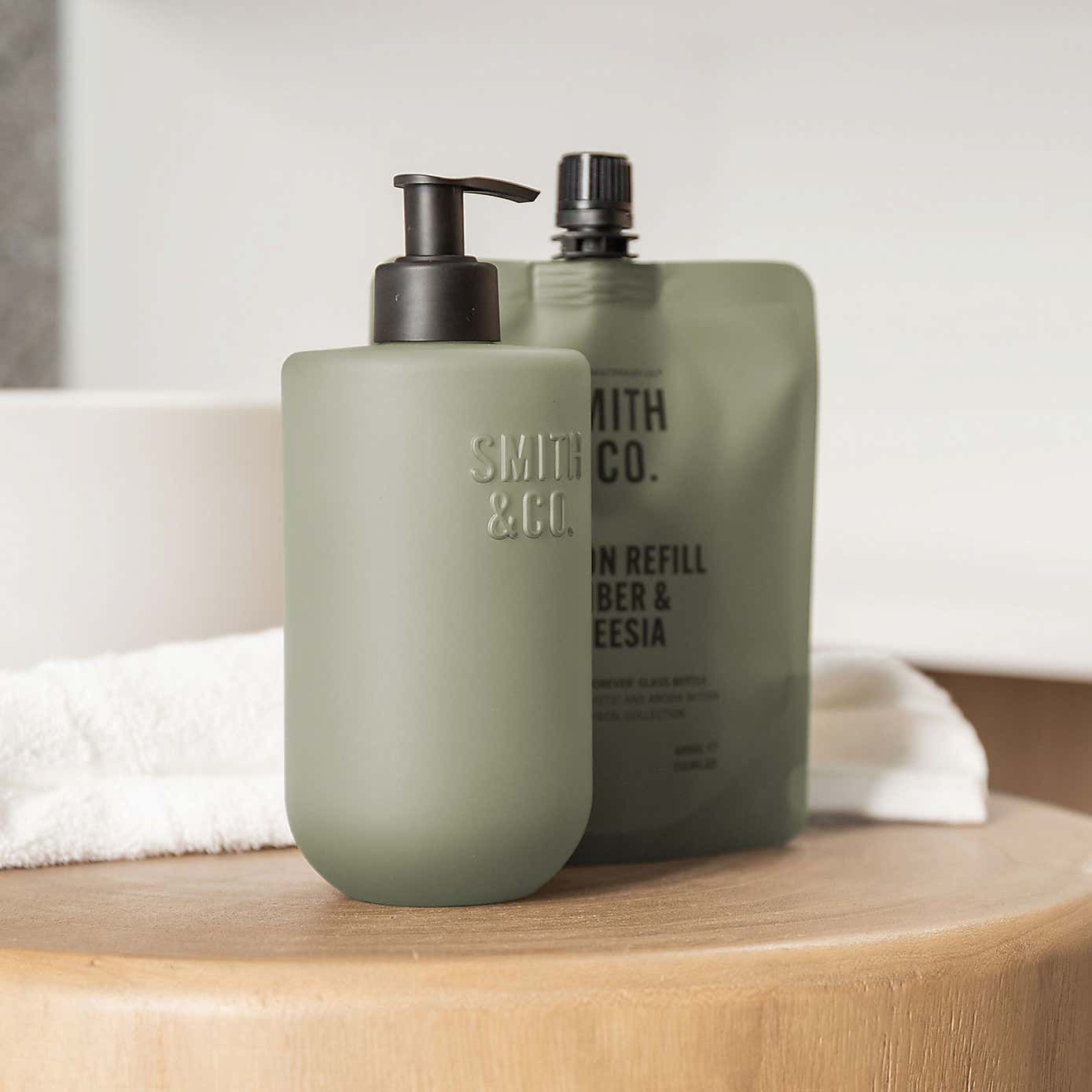 Smith & Co Amber & Freesia Hand & Body Wash Refill