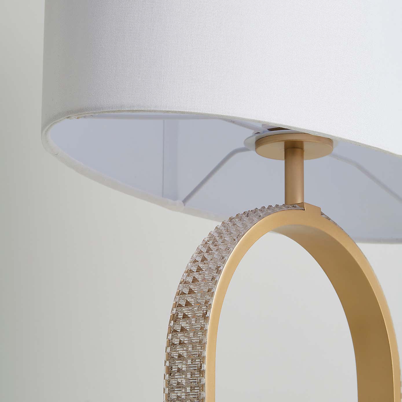 Hotel Harrogate Integrated LED Floor Lamp