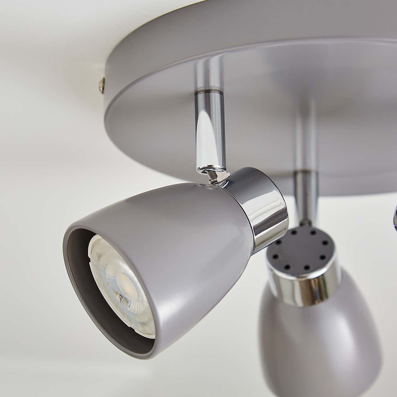 Alto 3 Light Spotlight