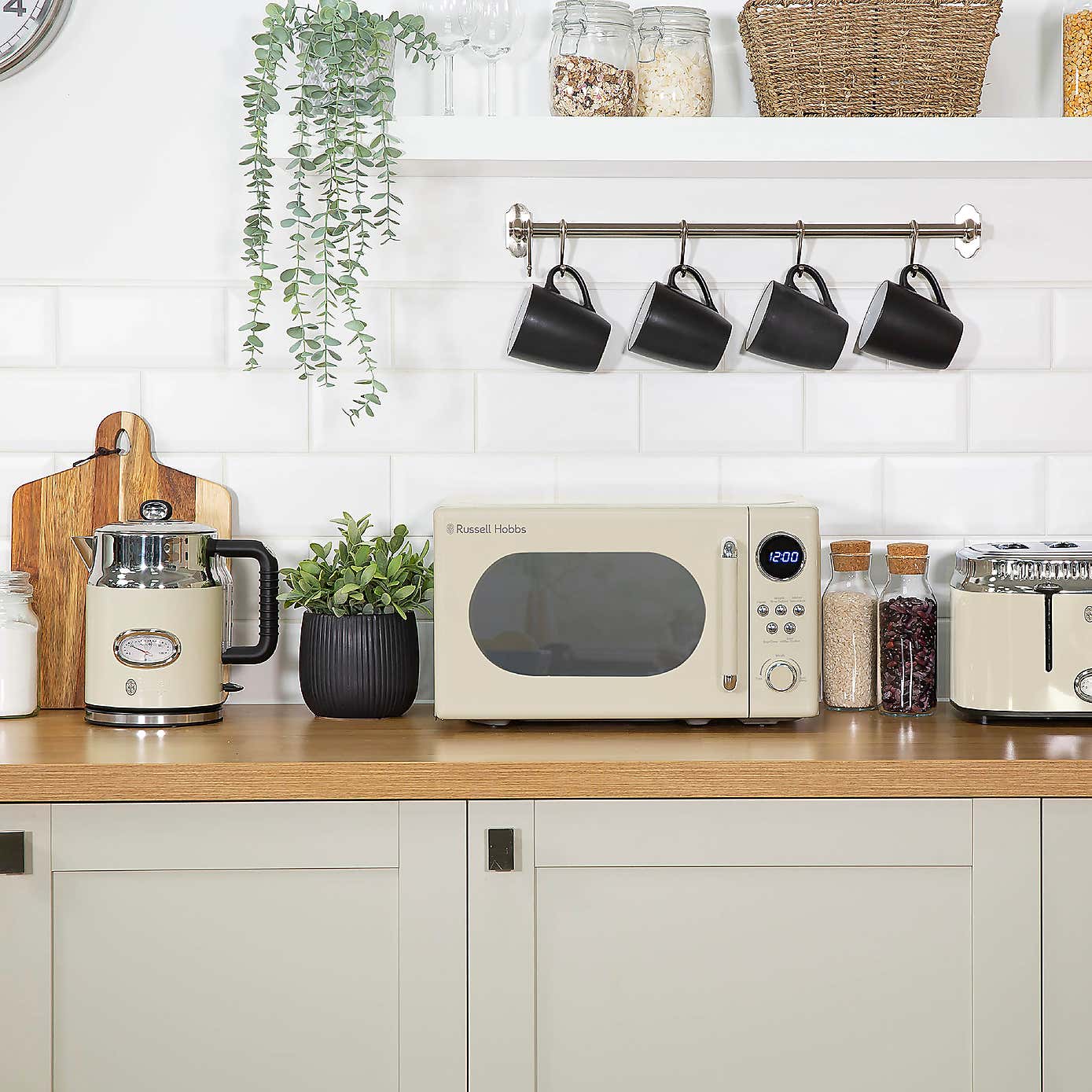 Russell Hobbs Retro Solo 20L Digital Microwave