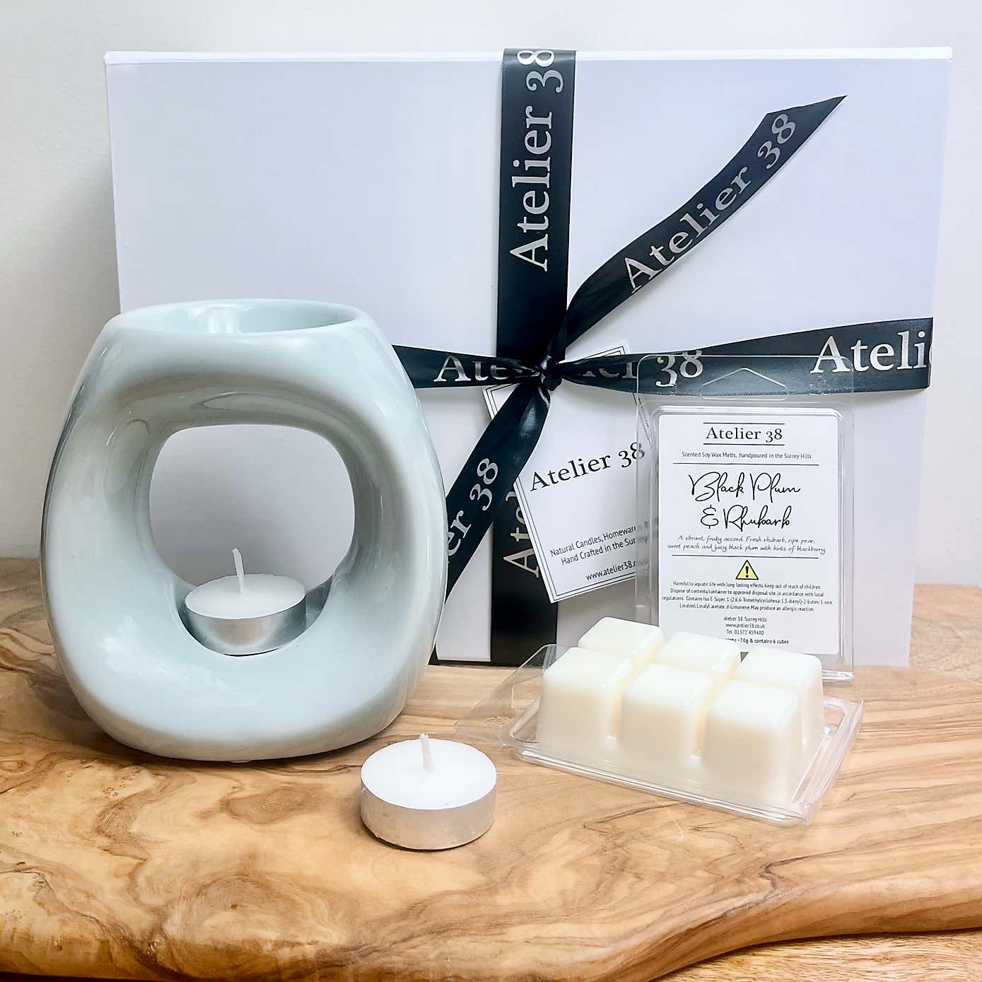 Atelier 38 Oval Burner and Fruity Wax Melt Gift Set
