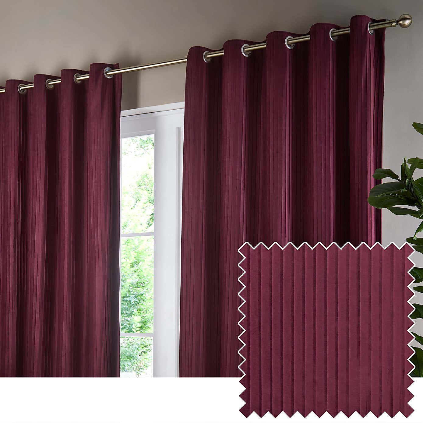 Paoletti Corinthian Eyelet Curtains