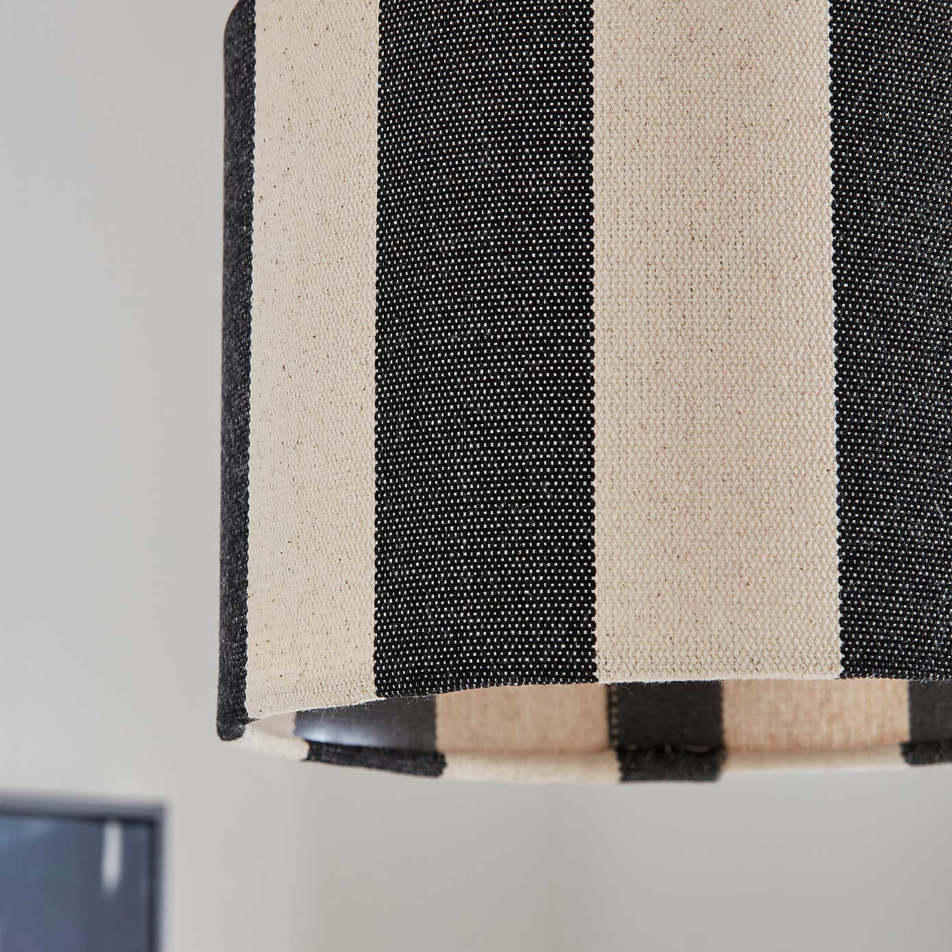 Beatrice Stripe Drum Lamp Shade