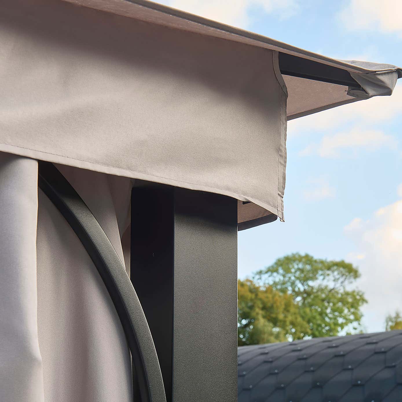 Luxury 3m x 3m Gazebo with LED Light