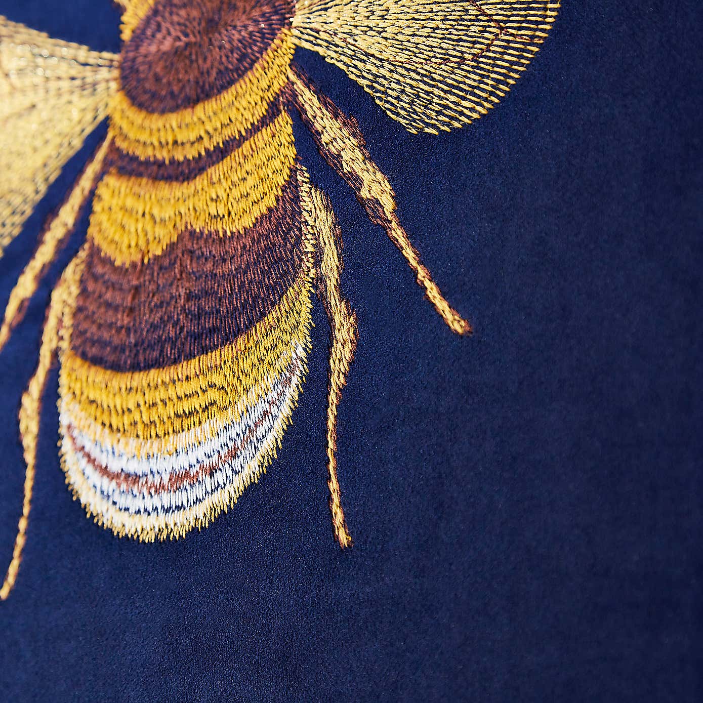 Dorma Bee Capped Canvas 50x50cm