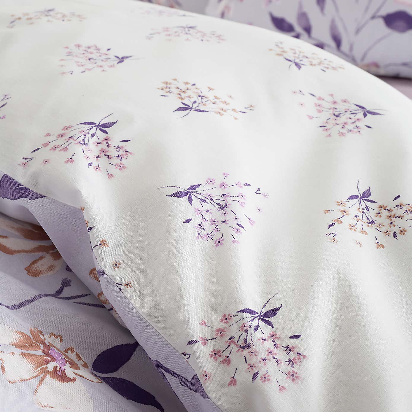 Catherine Lansfield Isadora Floral Lilac Duvet Cover and Pillowcase Set