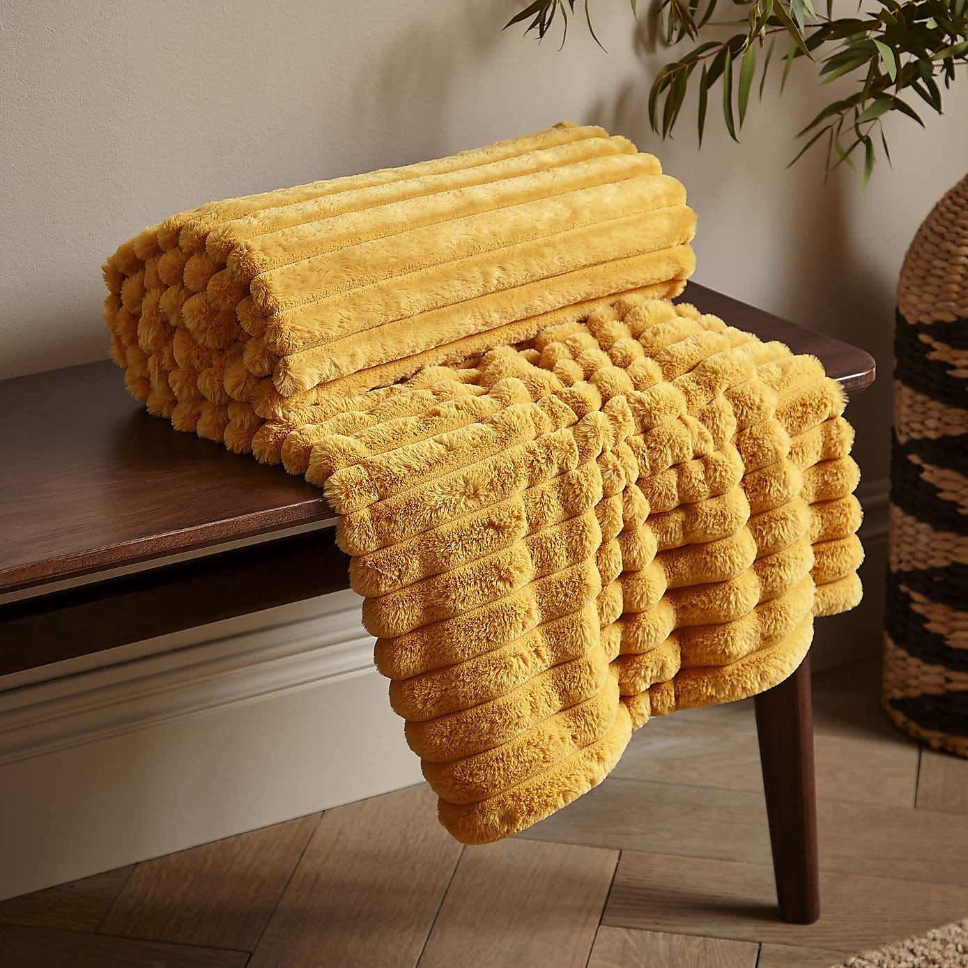Cosy Ribbed Throw 130cm x 170cm