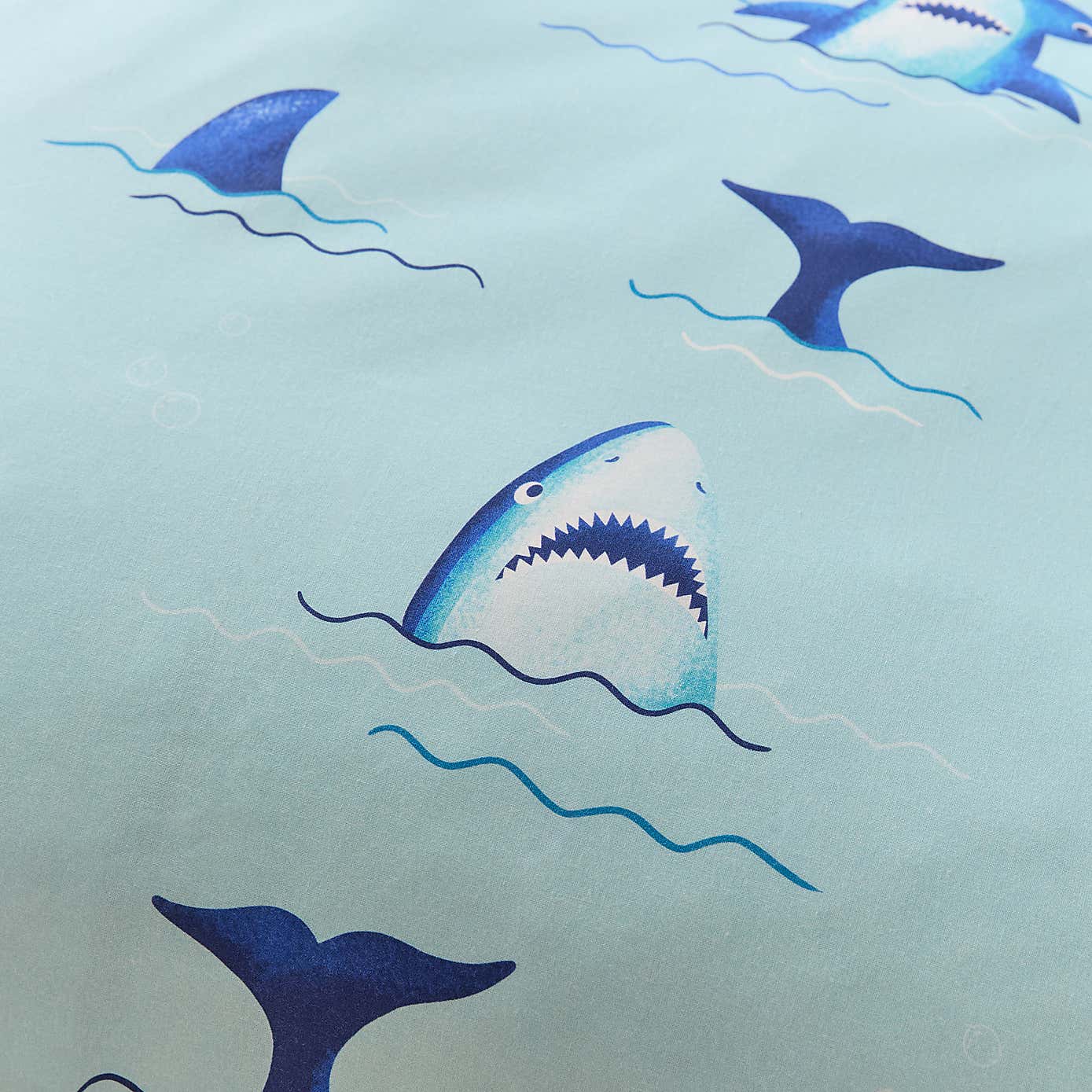Snappy Shark Reversible Duvet Cover and Pillowcase Set