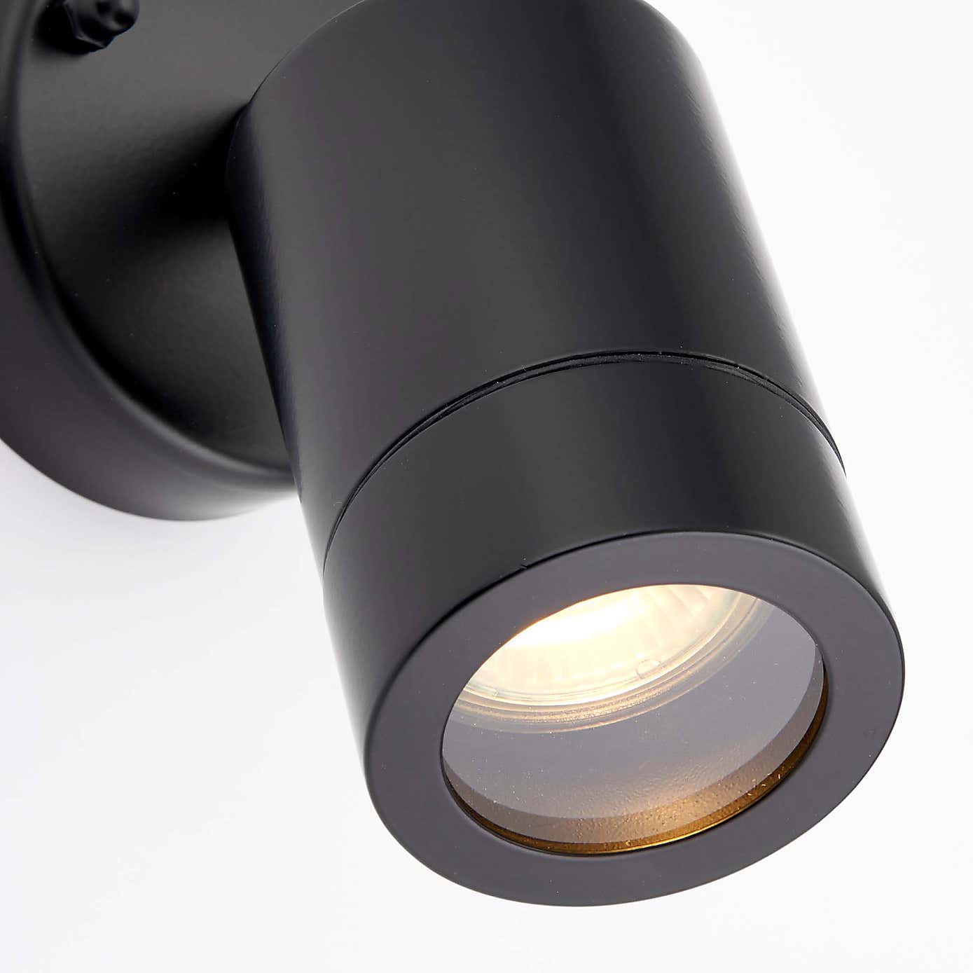 Vogue Alonzo Outdoor Wall Spotlight