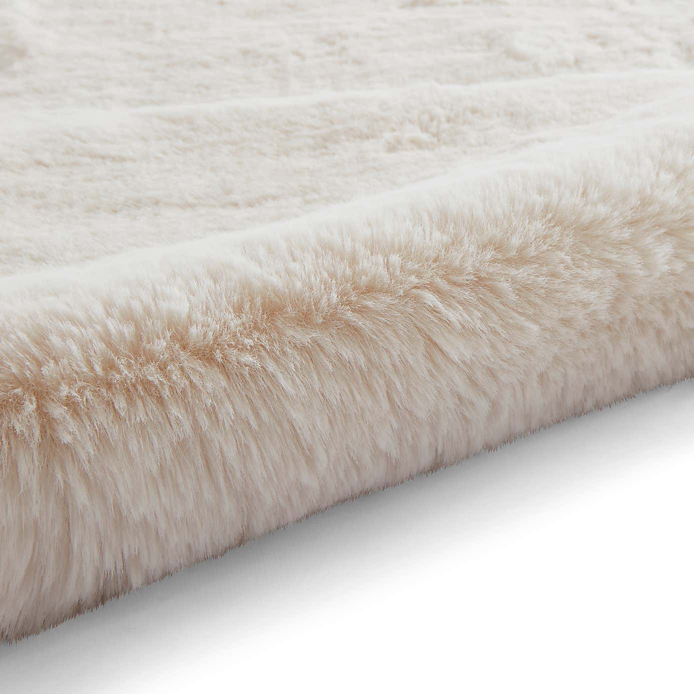 Super Teddy Sheepskin Rug