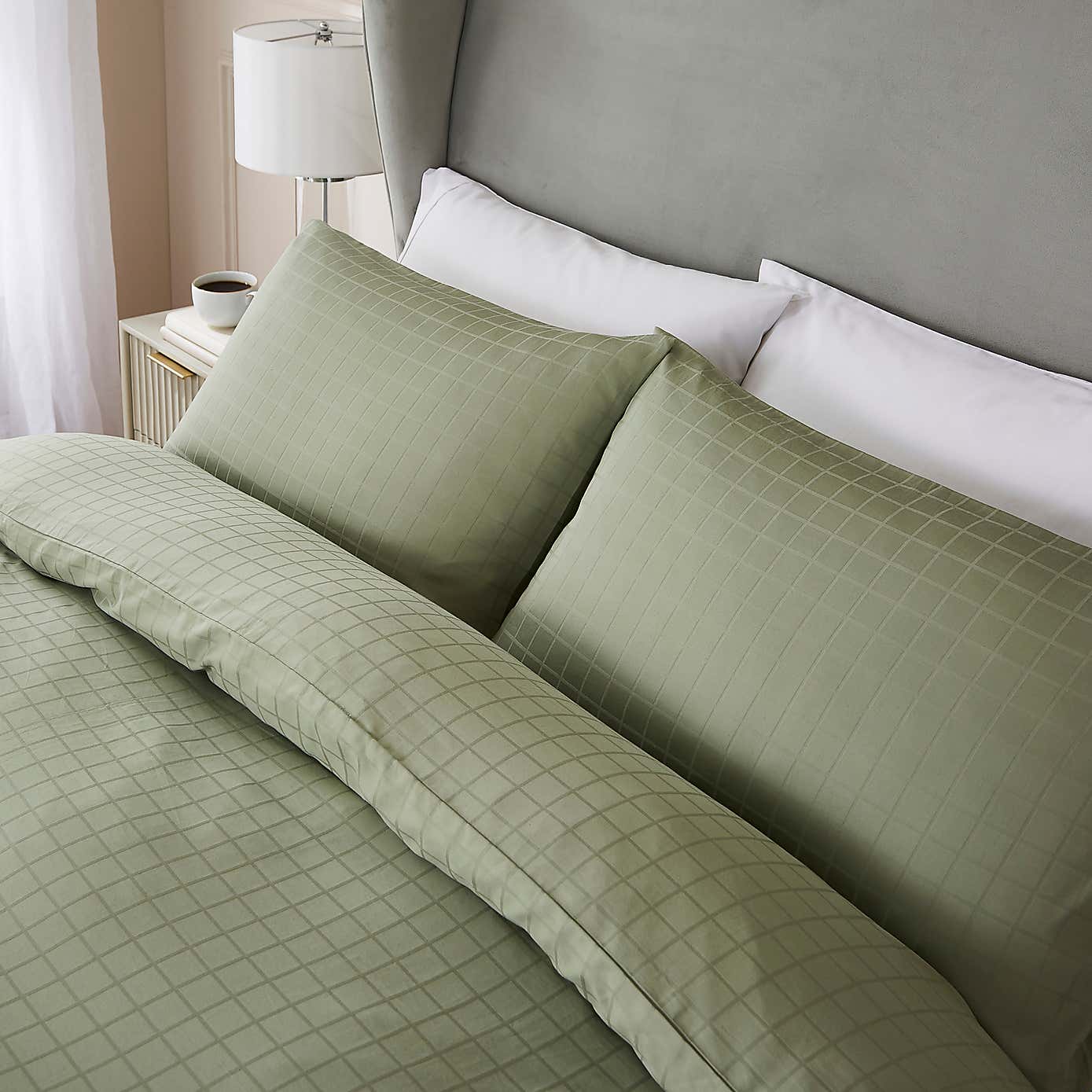 Hotel 200 Thread Count Check Duvet Cover & Pillowcase Set