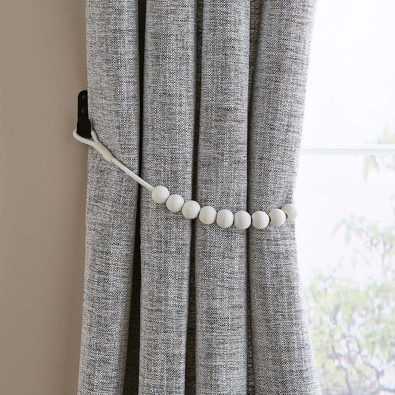 Half Wooden Beads Tieback