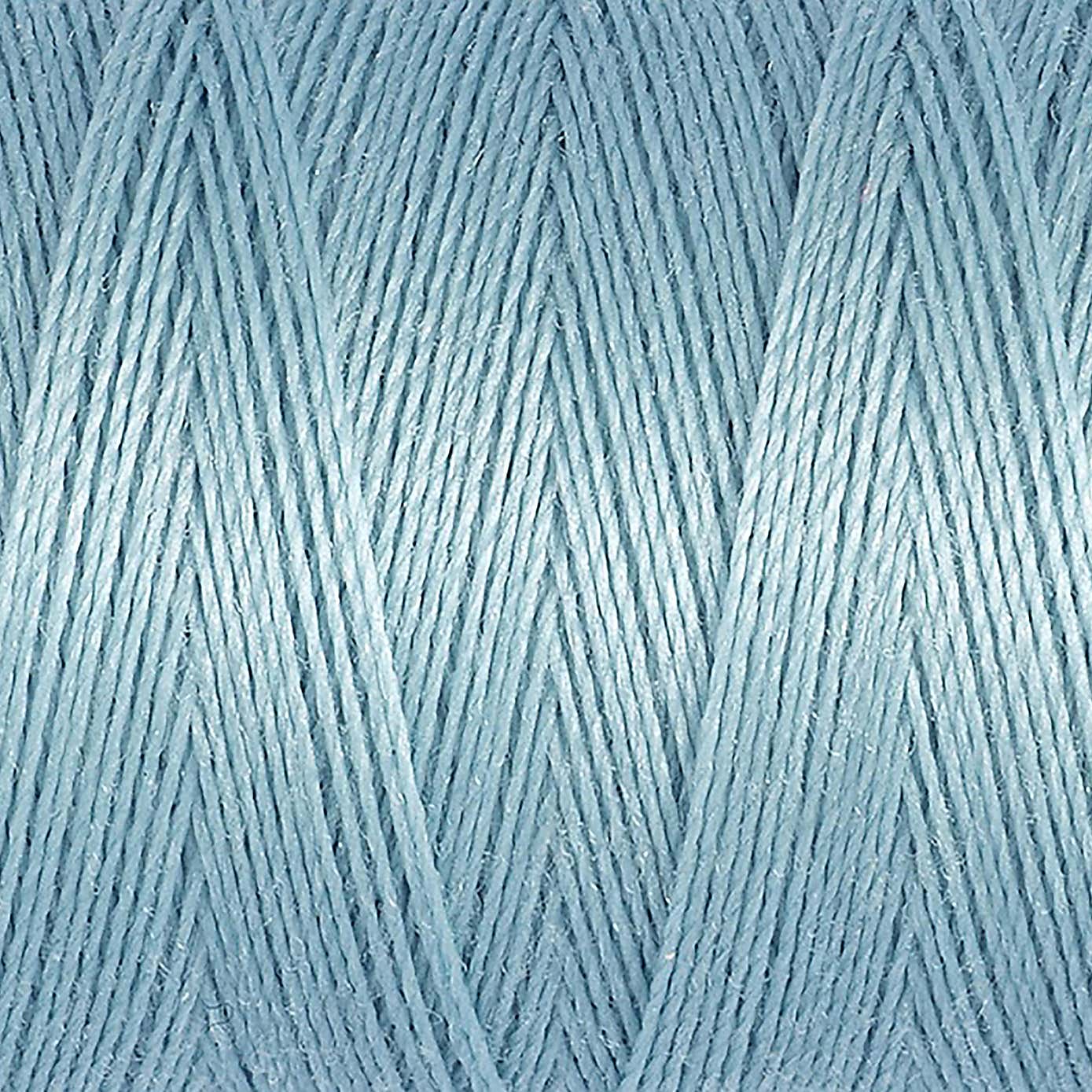 Gutermann Sew All Thread Light Sky Blue (71)