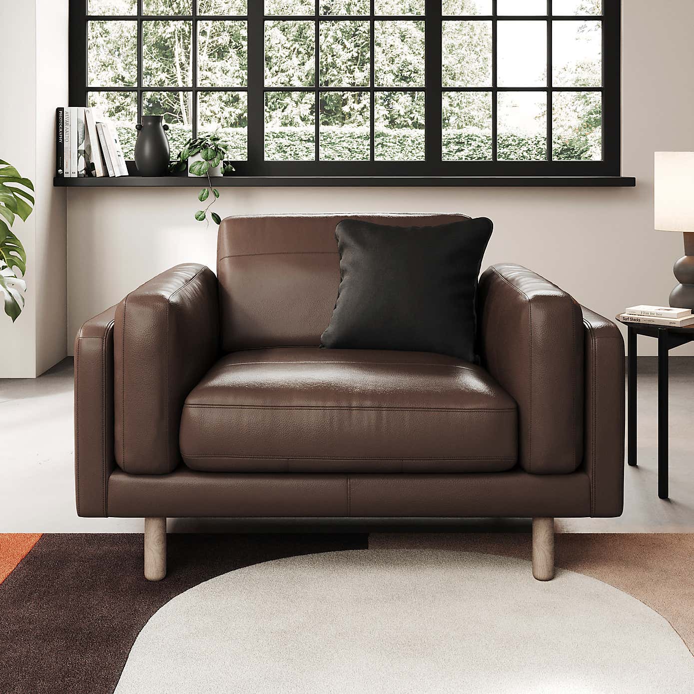 Newton Classic Leather Snuggle Chair