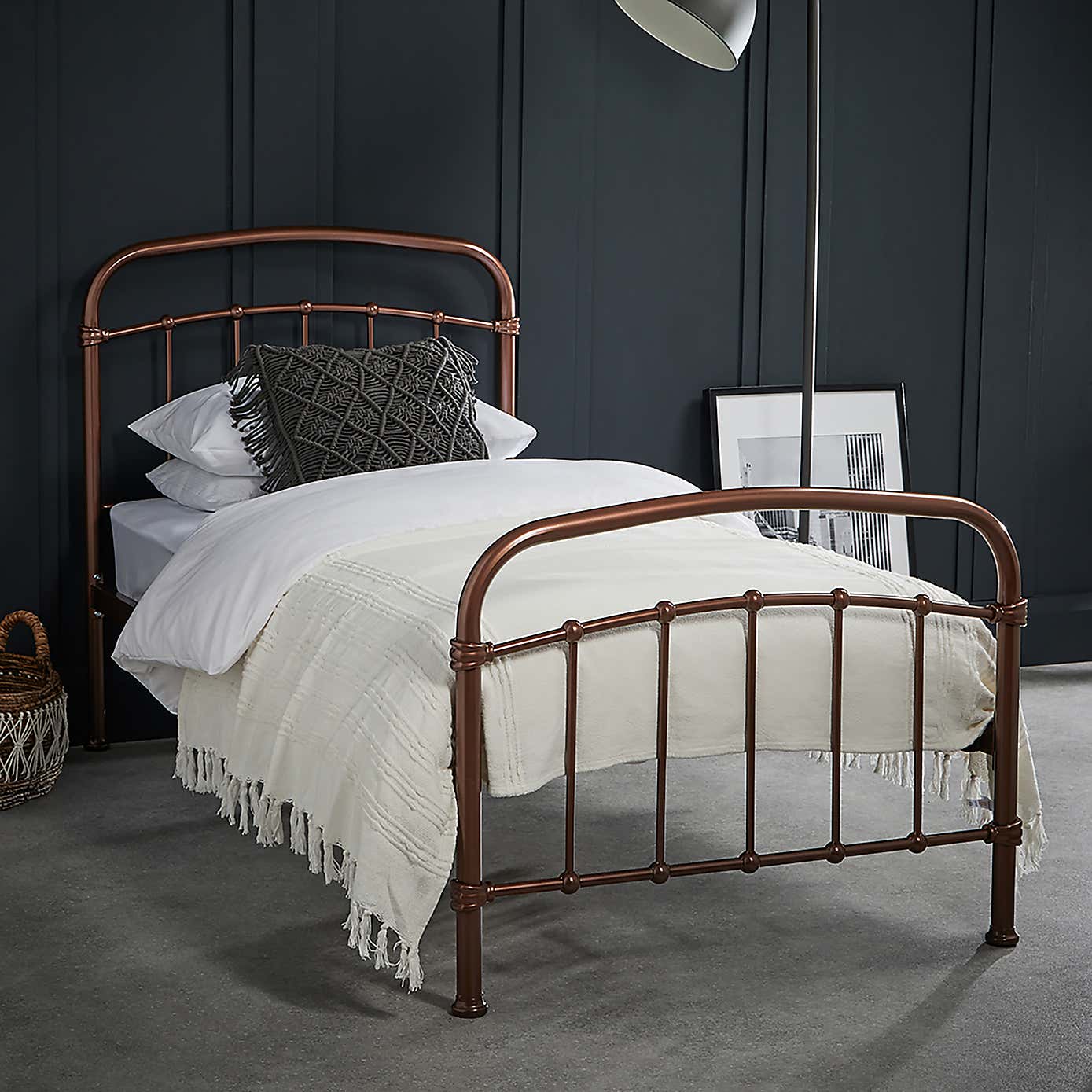 Halston Metal Bed