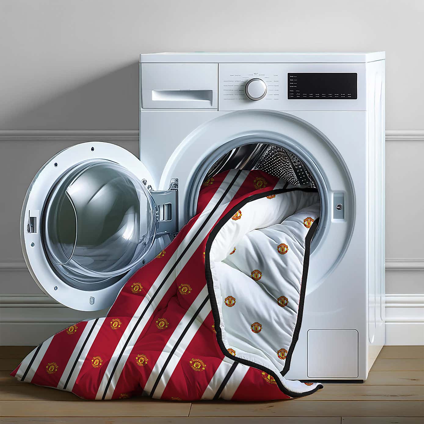 Manchester United Classic 10.5 Tog Single Coverless Duvet and Pillowcase Set