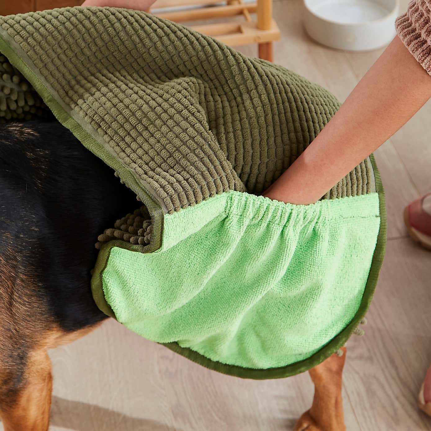 Noodle Dog Towel Mitt
