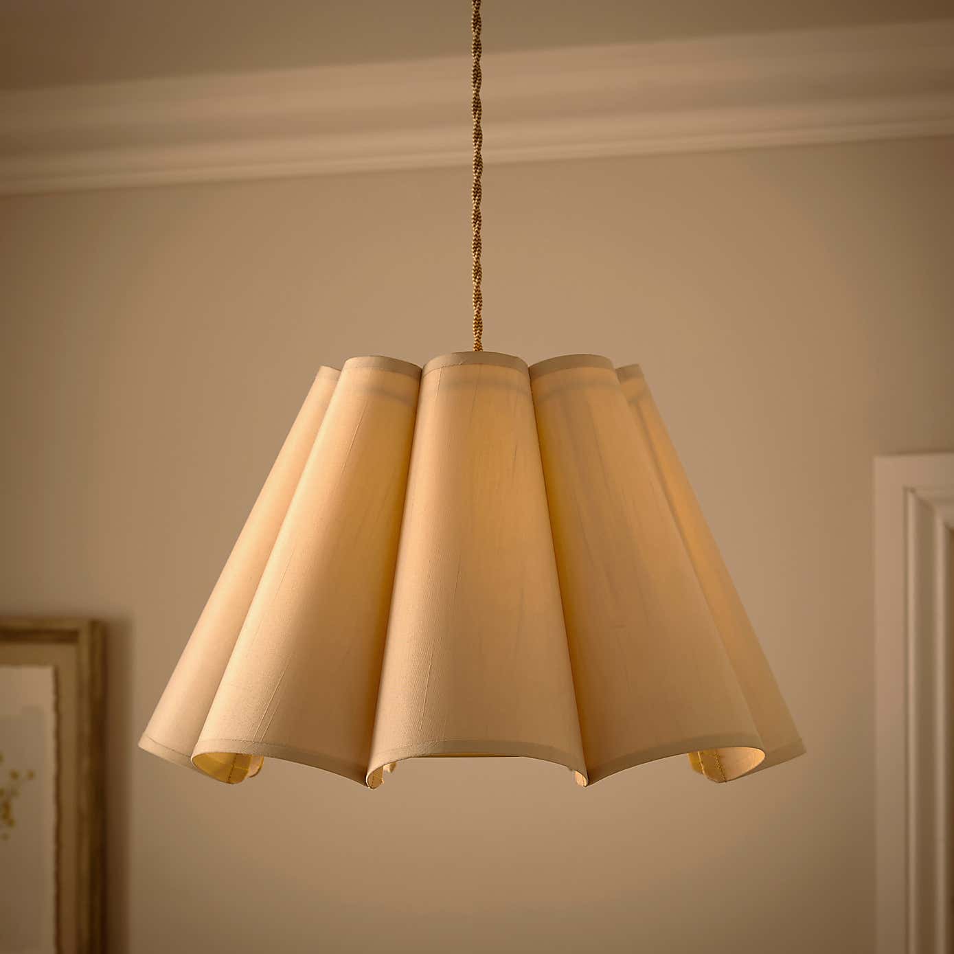 Petal Pleat Easy Fit Lamp Shade