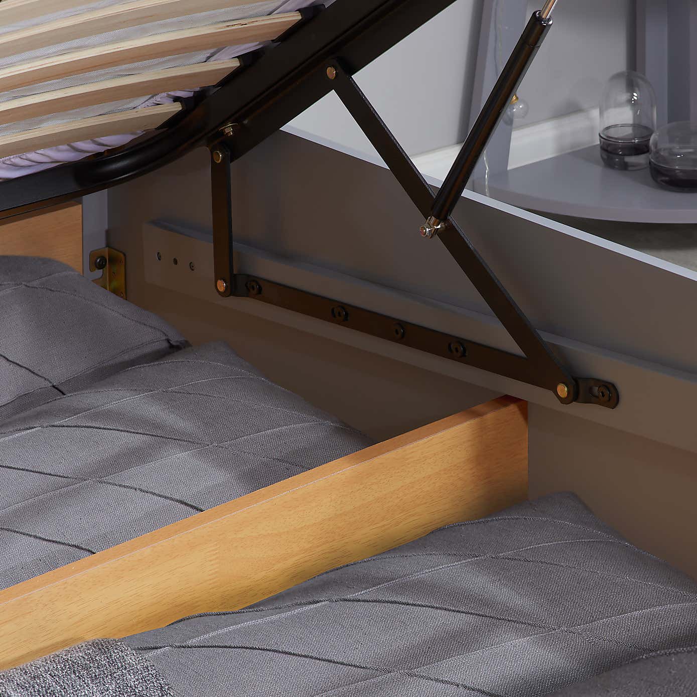 Winslow Ottoman Bedstead