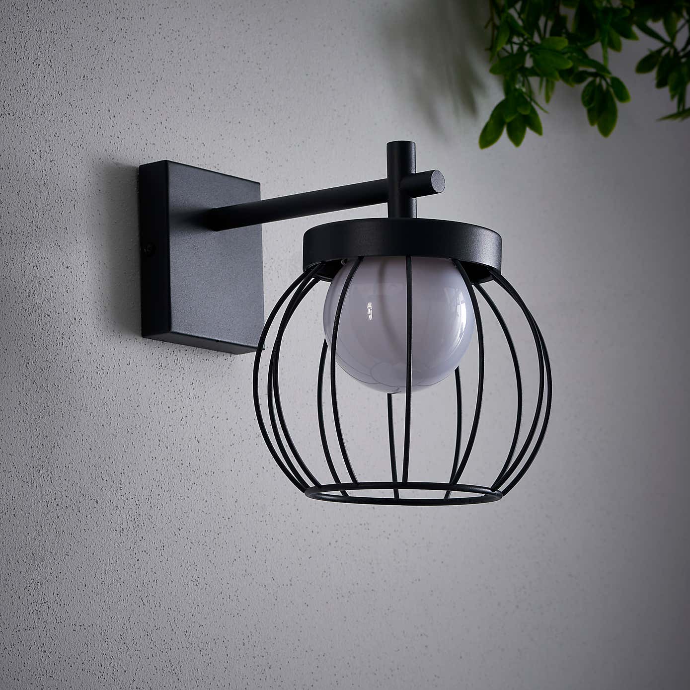 Lanesra Outdoor Wall Light
