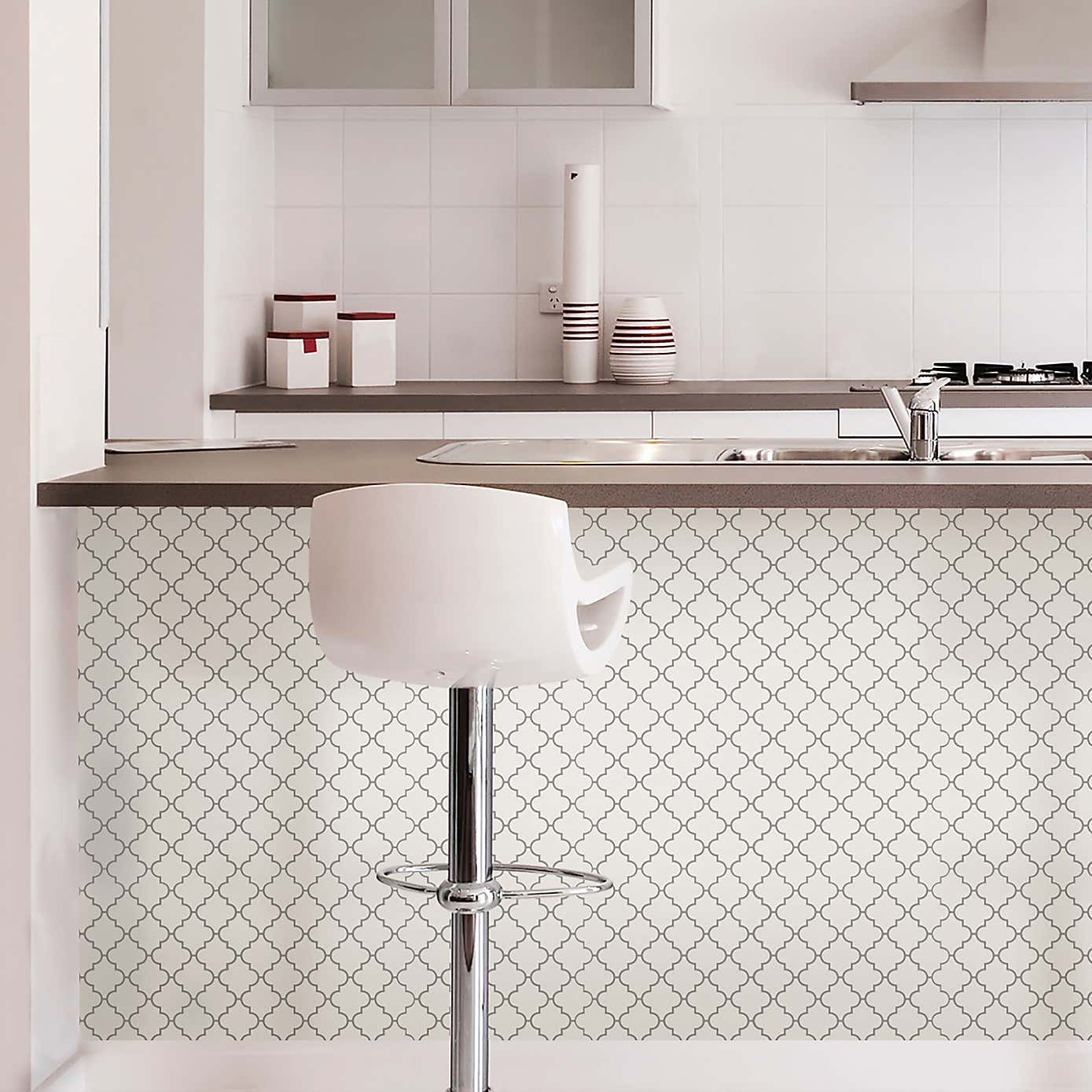 InHome Quatrefoil Self Adhesive Backsplash Tiles