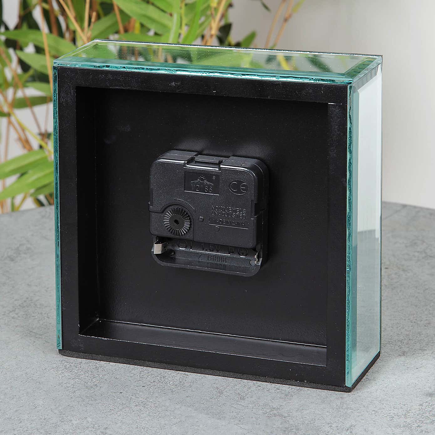 Hestia Mirrored Raindrop Mantel Clock