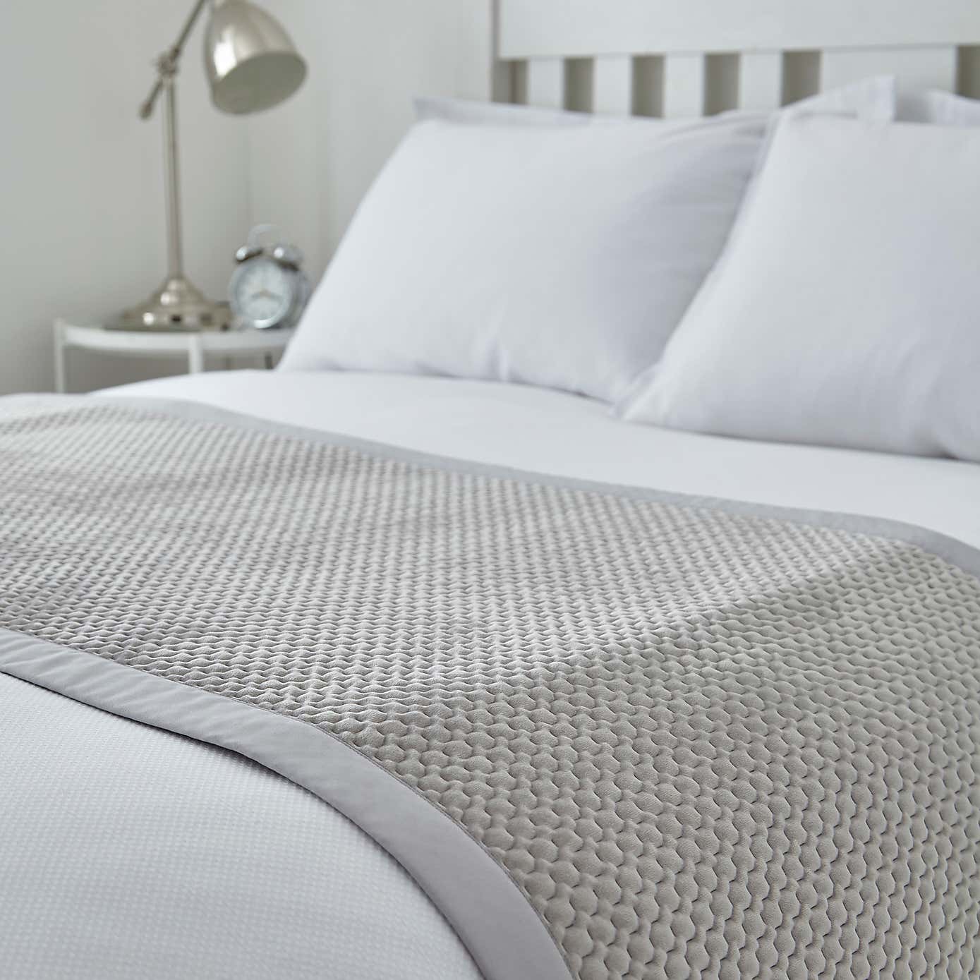 Pinsonic Silver Runner