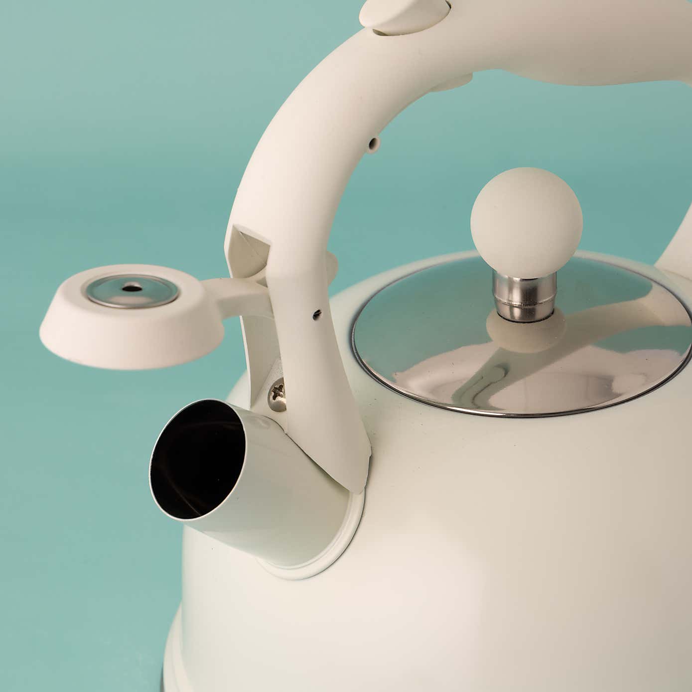 Typhoon Otto Whistling Stove Top Kettle